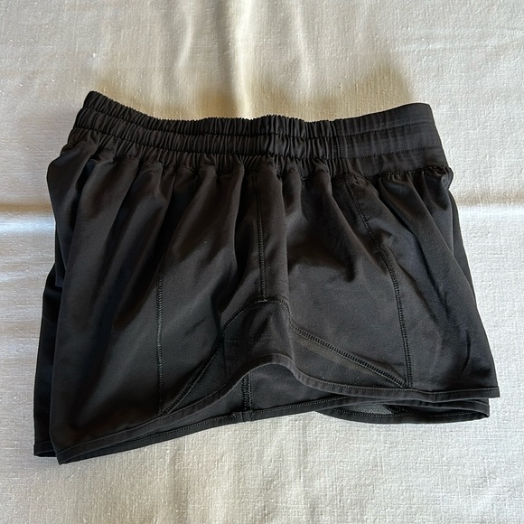 Lululemon Hotty Hot Short 4 Black - Picture 7 of 10